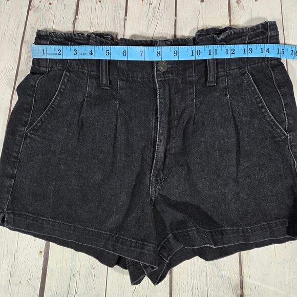 American Eagle Outfitters High Waisted Denim Shorts Black Paper Bag Waist Size 6 - Picture 8 of 9
